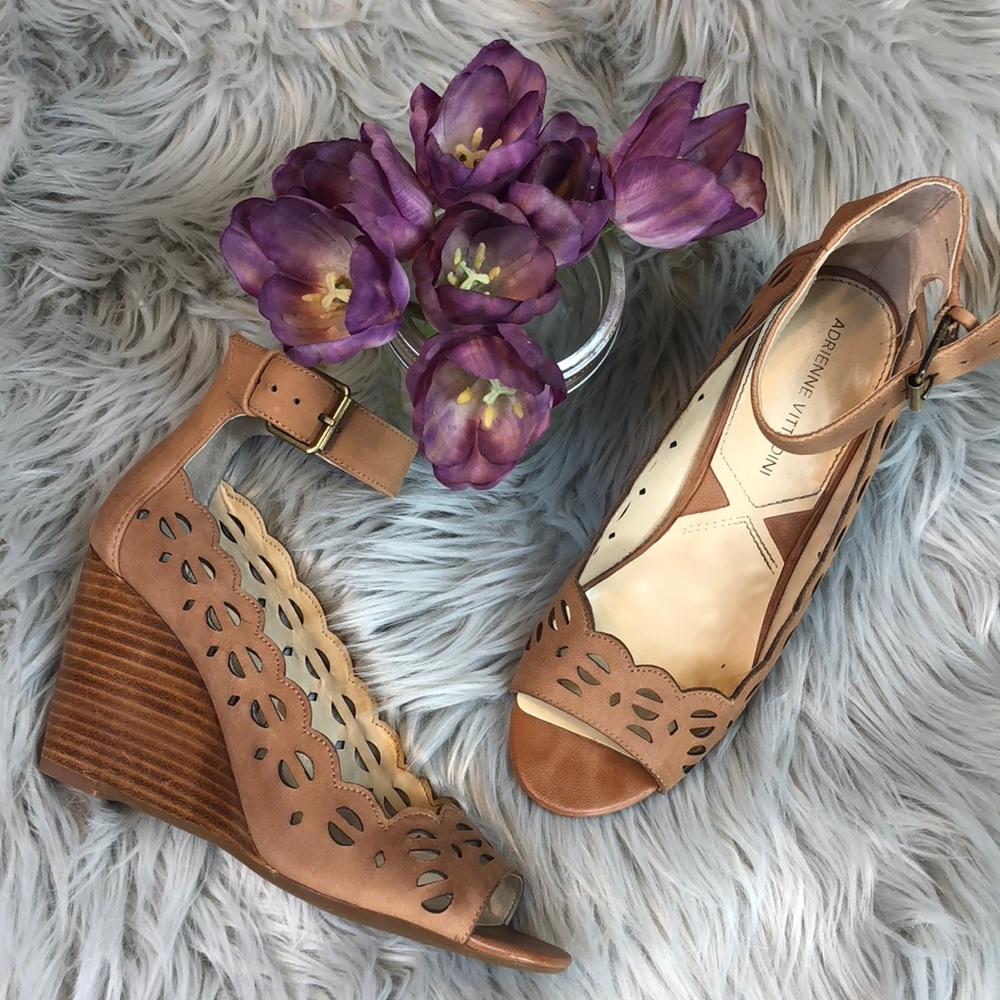 Adrienne Vittadini strap wedge heels size 6 1/2